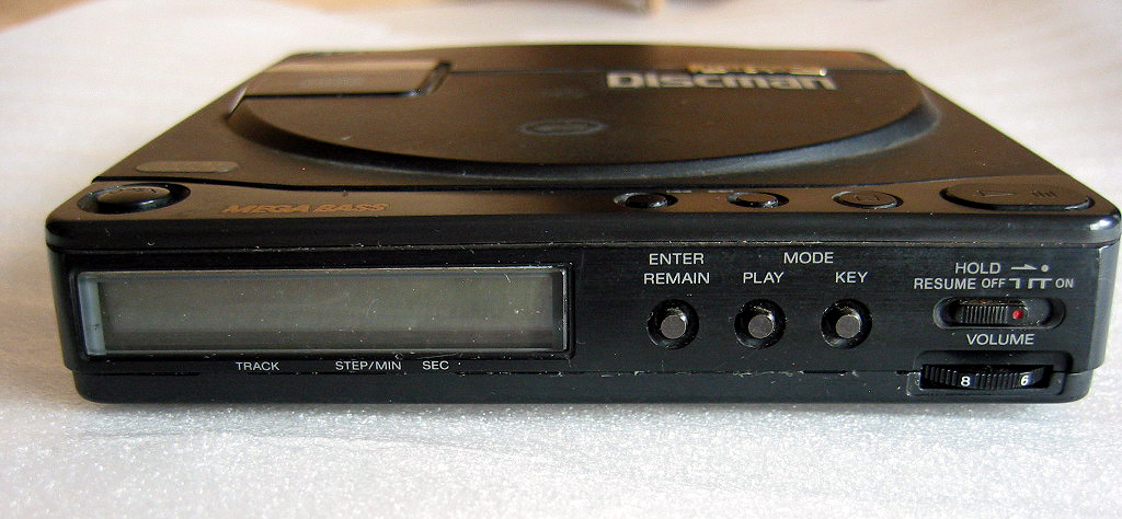 VINTAGE SONY DISCMAN 1bit DAC MODEL D-99 COMPACT DISC CD